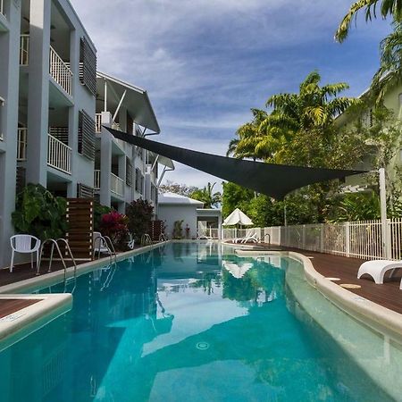 Ferienwohnung 29 Aqua At Aqueous On Port Port Douglas Exterior foto